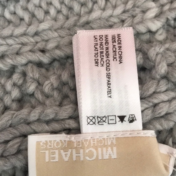 Michael Kors Scarf size 64x10 inches new with tag - Picture 5 of 7